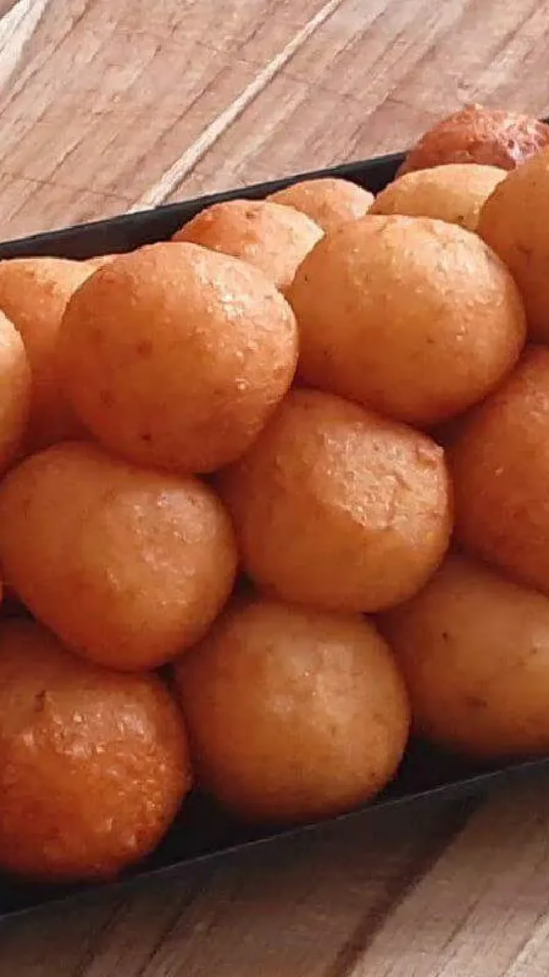 Bolinha de queijo sem massa e sem glúten impossível comer uma só
