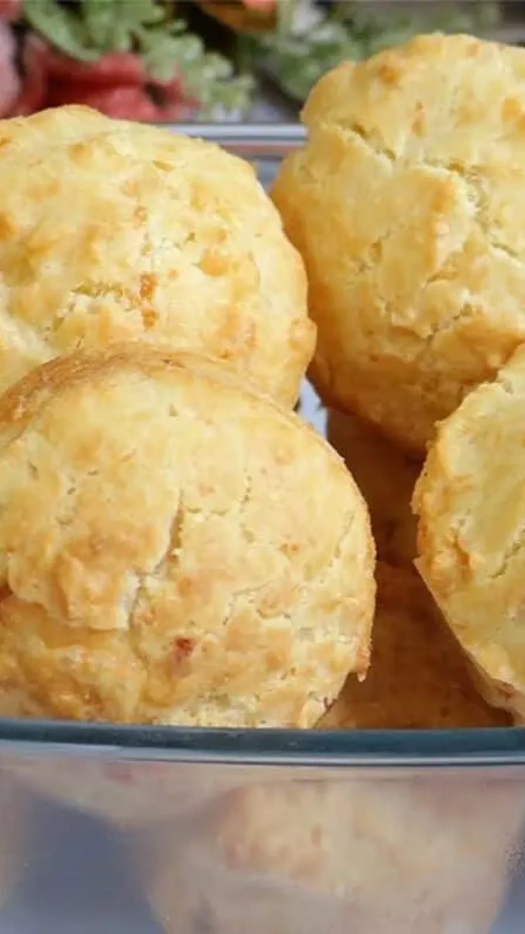 Pão de queijo com fermento de bolo fofinho que vai surpreender você com o resultado