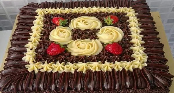 3 Receitas de Ganache em Ponto de Bico (Ao Leite, Meio Amarg