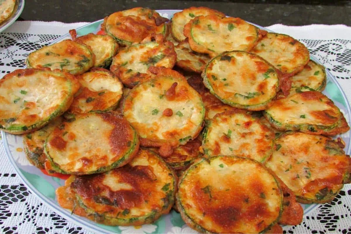 Abobrinha empanada crocante e sequinha para acompanhar seu a