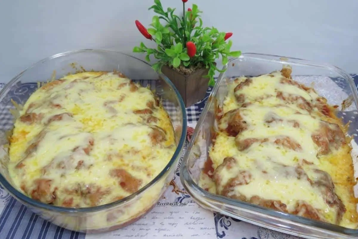 Agora fica bem fácil para você fazer frango à parmegiana par