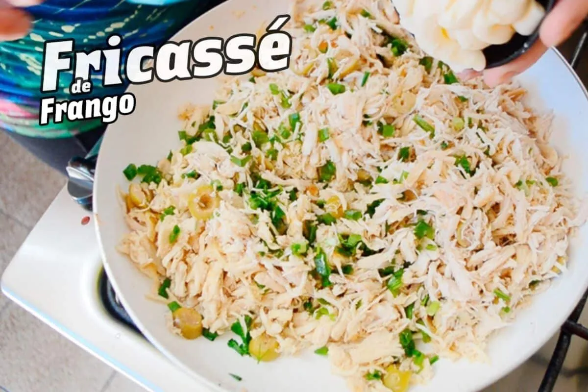 Ainda dá tempo de preparar para o jantar esse fricassê de fr