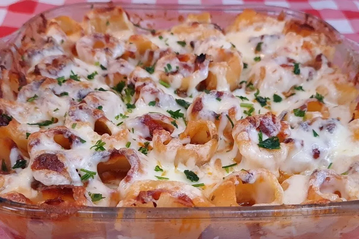 Almoço de domingo: receita de macarrão rigatoni recheado del