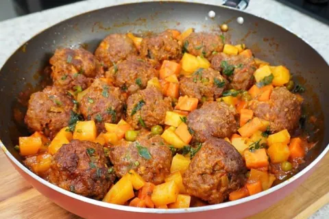 Almôndegas de carne moída para qualquer dia da semana muito 