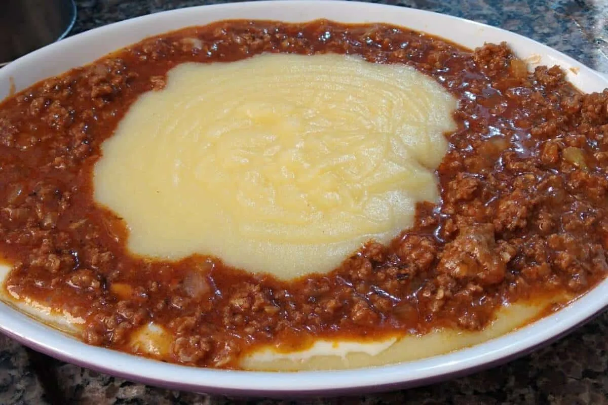 Angu de carne moída: ótimo para um jantar nesses dias mais f