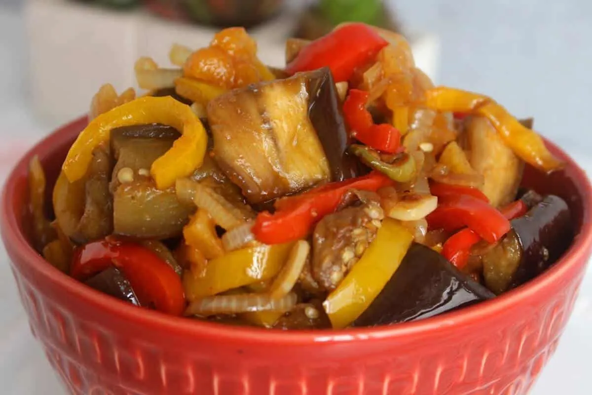 Antepasto de berinjela completo e saboroso: um ótimo acompan