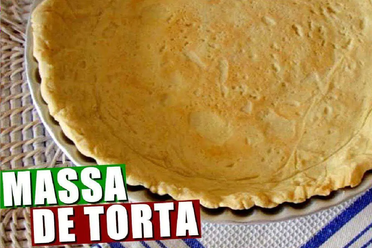Aprenda a fazer uma massa para torta salgada que fica perfei