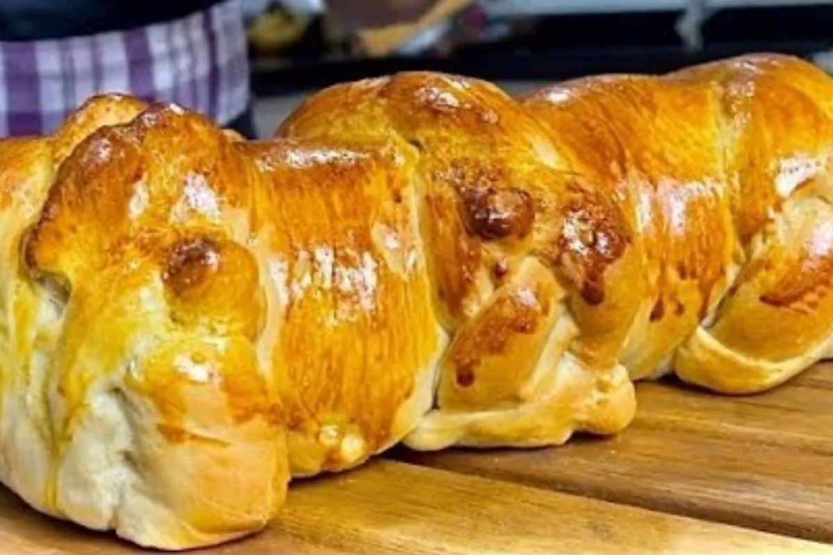 Aprendi a fazer um pão caseiro econômico e fofinho que vai a