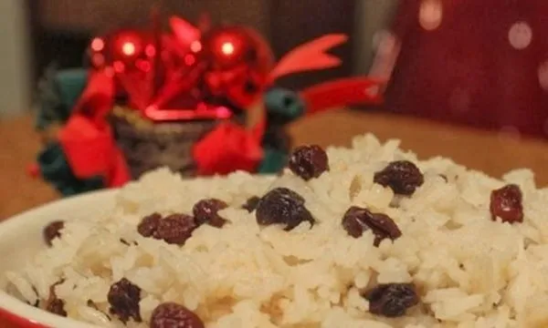 Arroz com Passas Simples