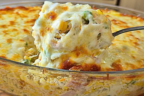 Arroz de forno cremoso para aproveitar as sobras de ontem e 
