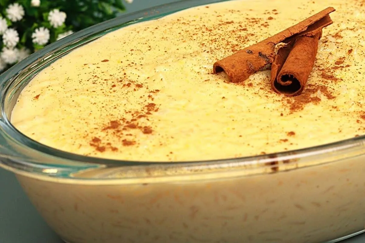 Arroz doce com milho de latinha super cremoso e muito fácil