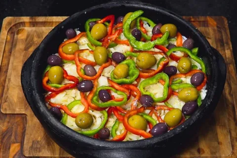 Bacalhau à gomes de sá: o prato tradicional e perfeito para 