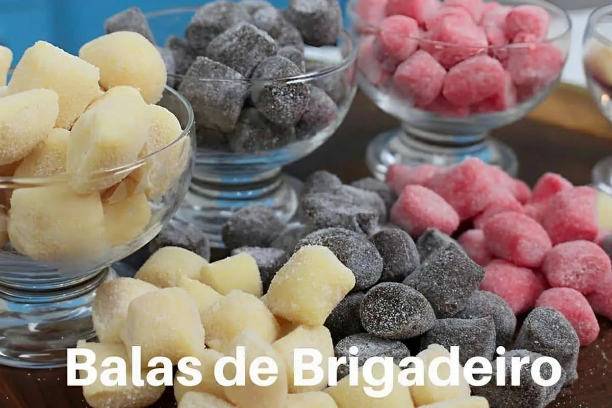Bala de brigadeiro de vários sabores as crianças vão adorar