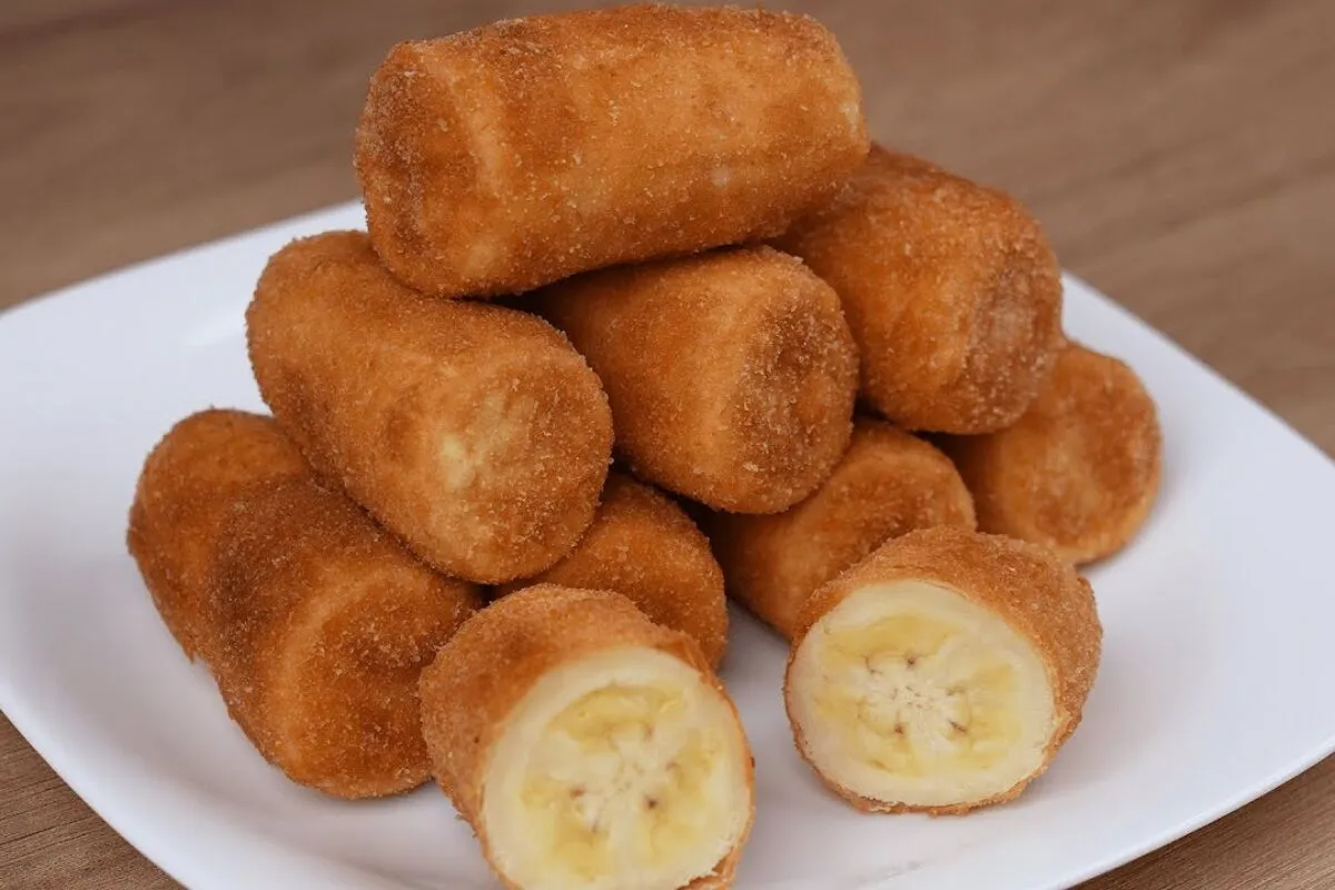 Banana frita douradinha e crocante igual a dos restaurantes