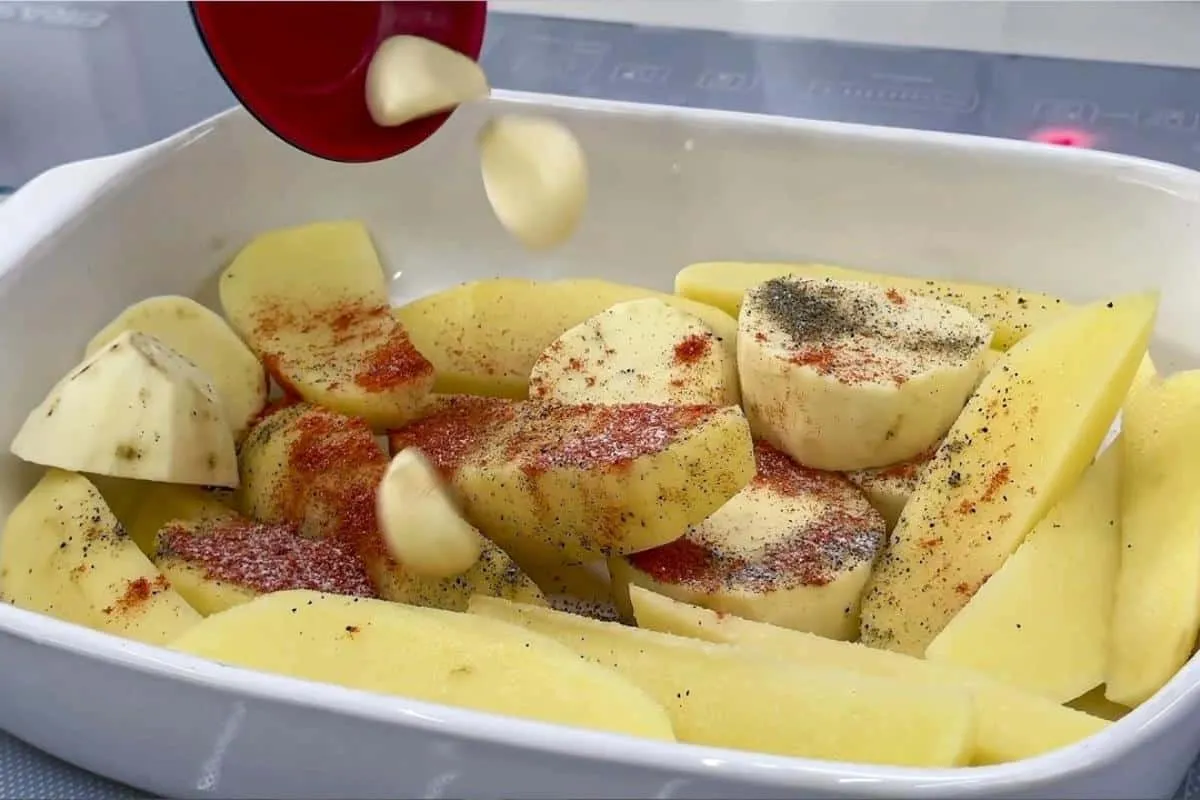 Batata assada de um jeito simples e delicioso que você vai q