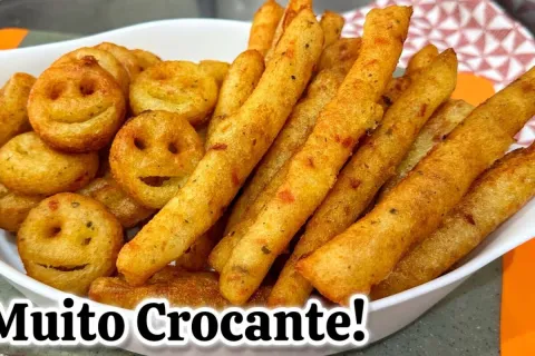 Batata frita, um acompanhamento que fica sequinho, crocante 