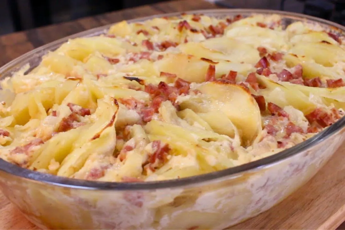 Batata gratinada de um jeito diferente, que vai deixar todos
