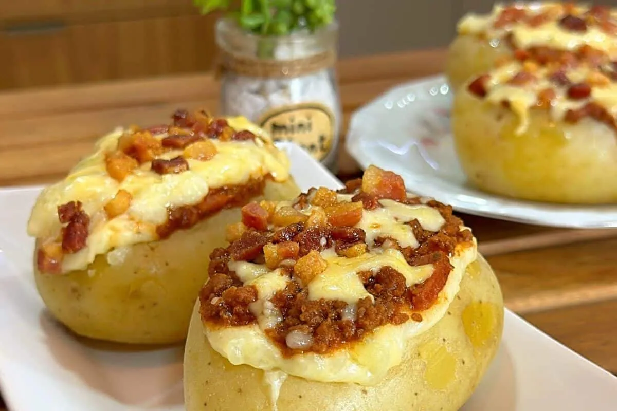 Batata recheada: um almoço rápido e fácil de fazer que você