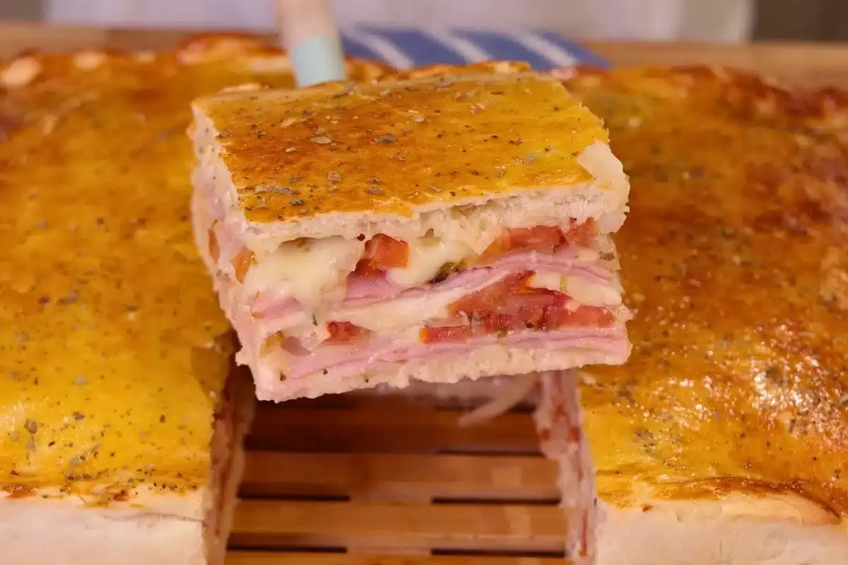 Bauru de forno com o recheio mais saboroso e molhadinho que