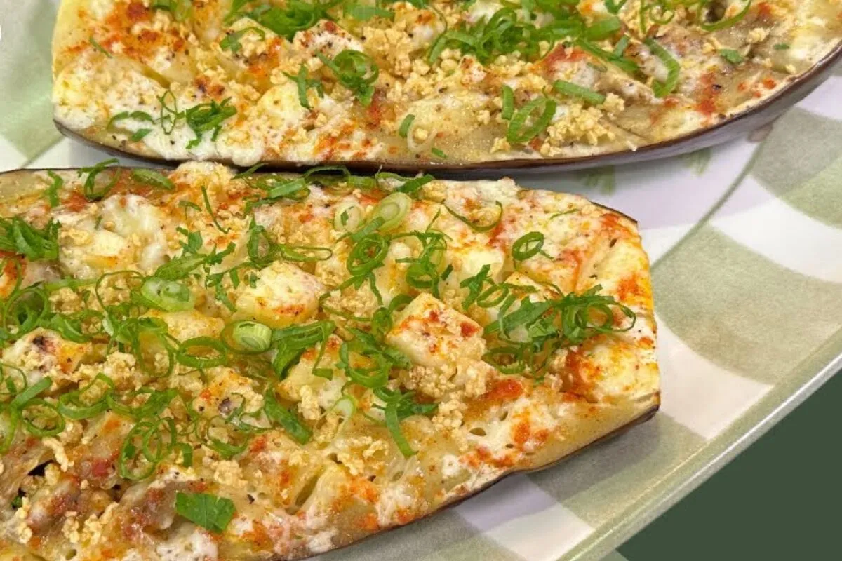 Berinjela ao alho frito bem douradinho e com um tempero case