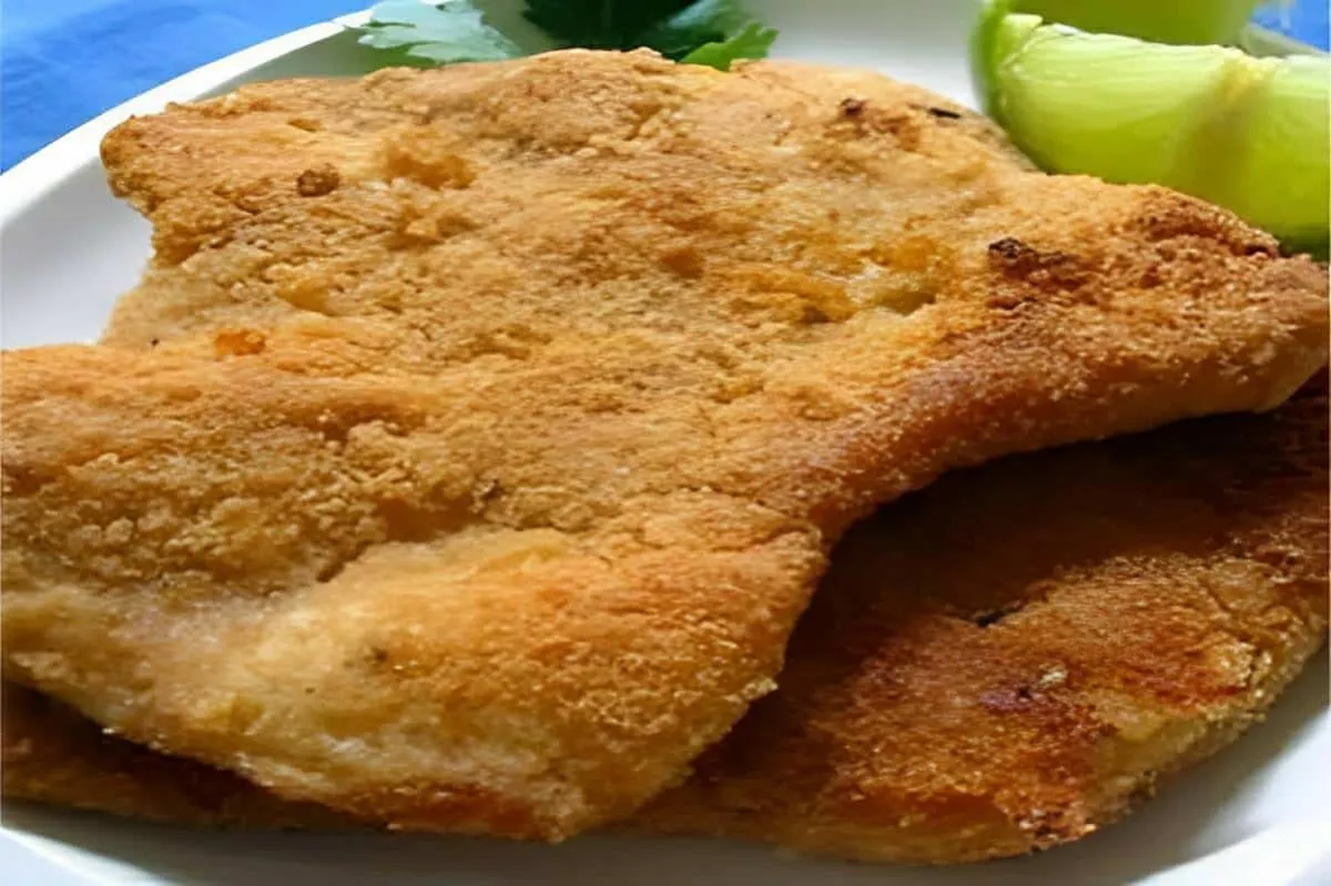 Bife à milanesa simples e prático empanado sem farinha de tr