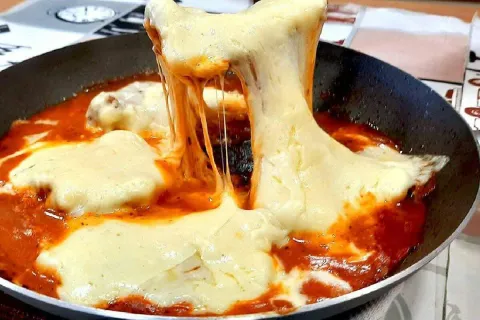 Bife à parmegiana sem precisar empanar que fica delicioso