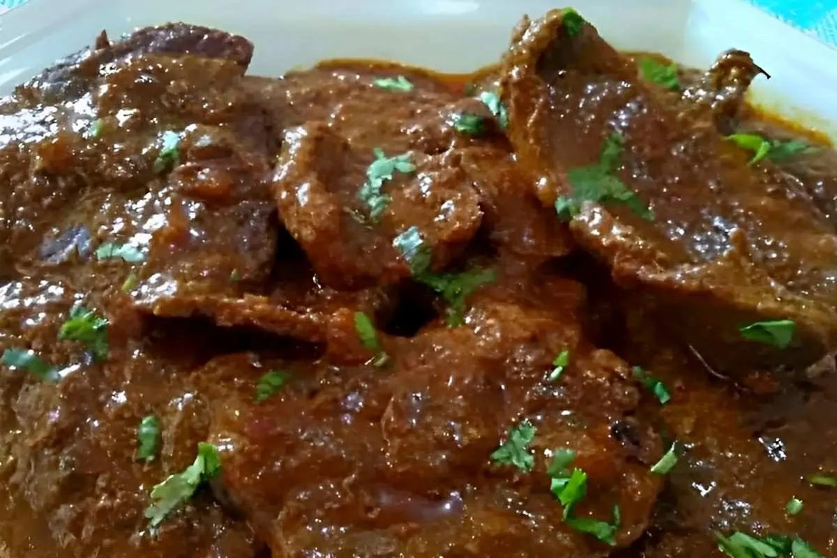 Bife ao molho de panela de pressão super suculento e saboros