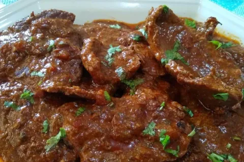 Bife ao molho na panela que aprendi com a minha mãe e fica u