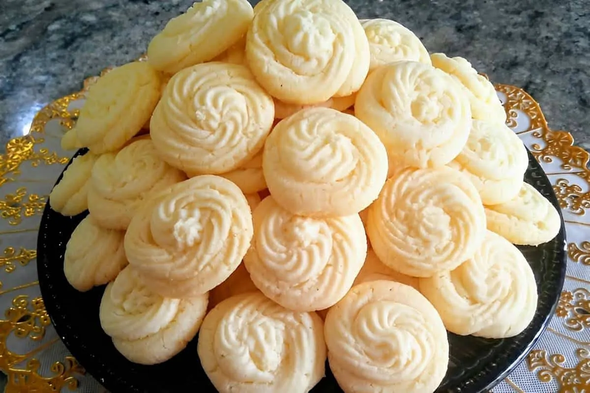 Biscoitinho amanteigado caseiro que desmancha na boca é só m