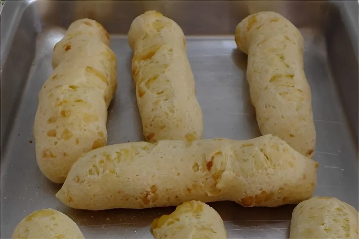 Biscoitinho assado da fazenda feito com polvilho receita min