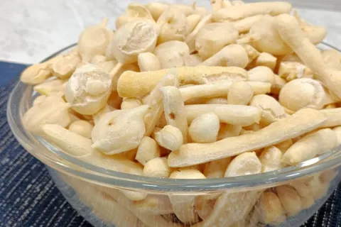 Biscoitinho de cebola feito com polvilho ótimo para inovar n