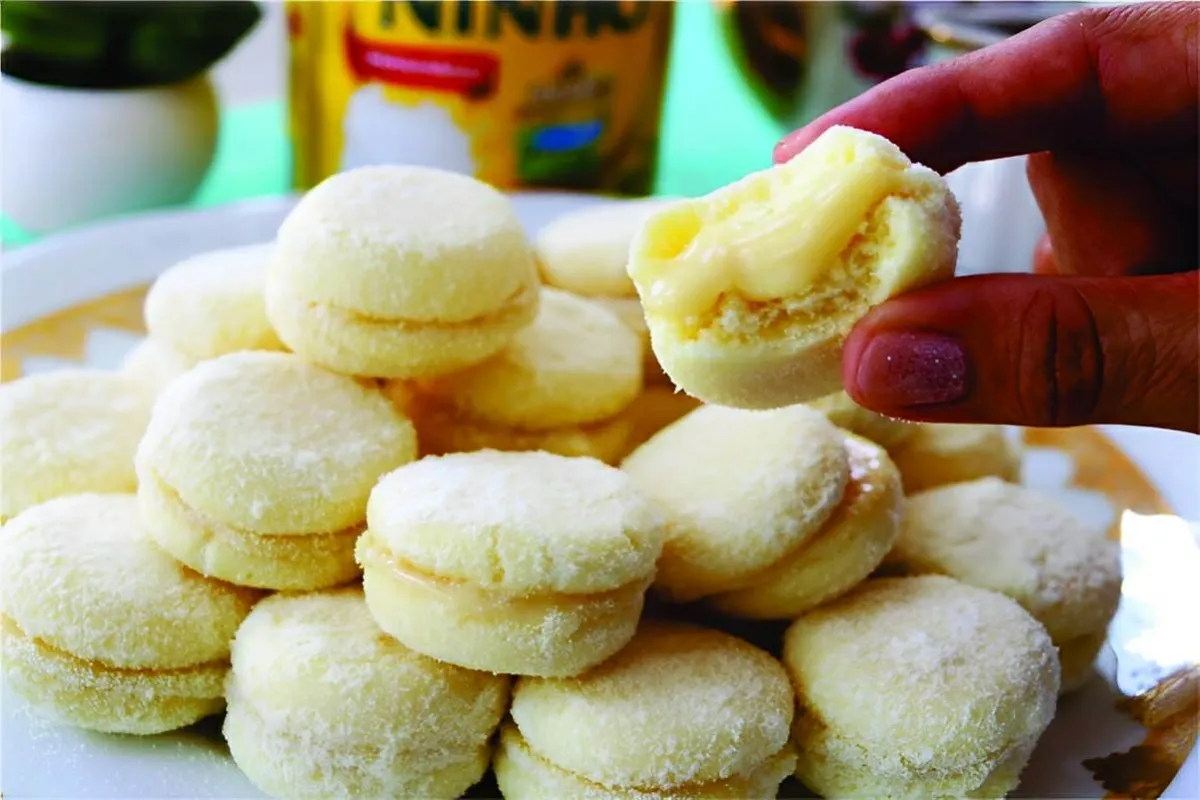 Biscoitinho de leite ninho delicioso feito com leite ninho n