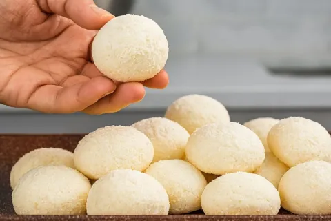 Biscoitinhos de coco que derretem na boca e são ideais para 