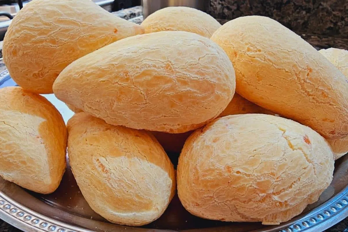 Biscoito chimango de polvilho assado para saborear com um ca