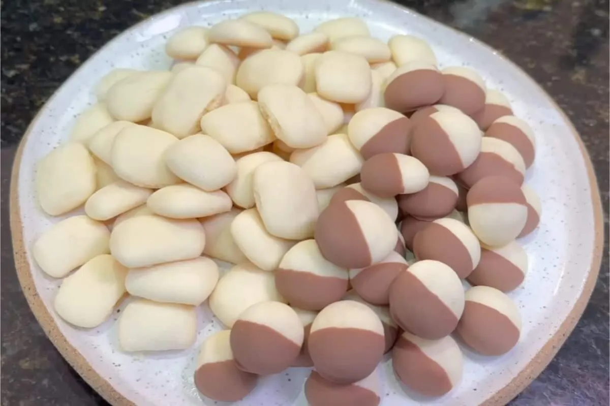 Biscoito de leite ninho que derrete na boca feito com poucos