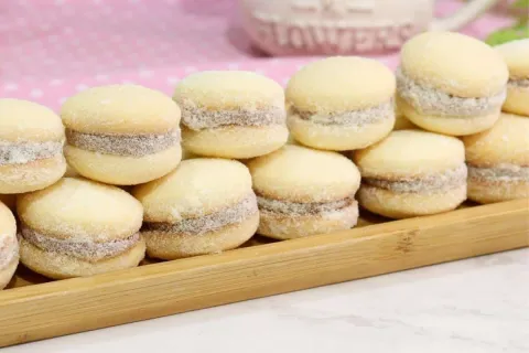 Biscoito de maisena delicioso que vai acabar rapidinho na su