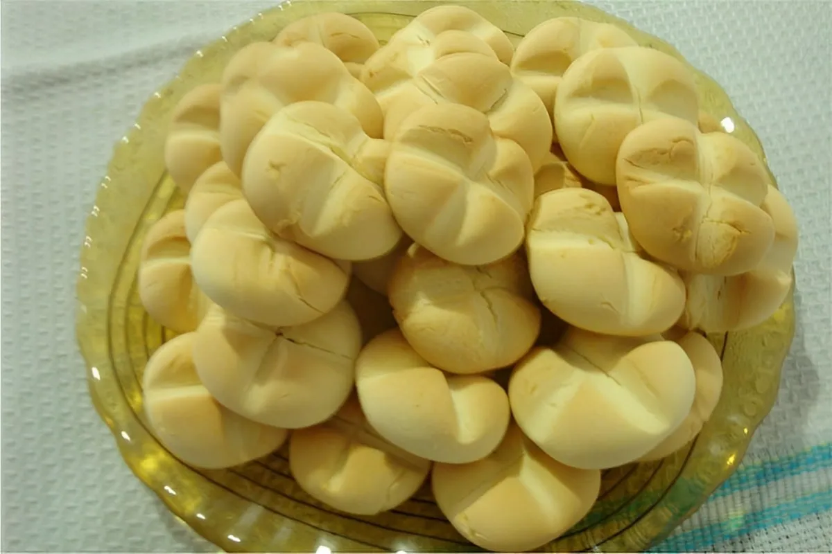 Biscoito de maisena ou bolacha de maisena que derrete na boc