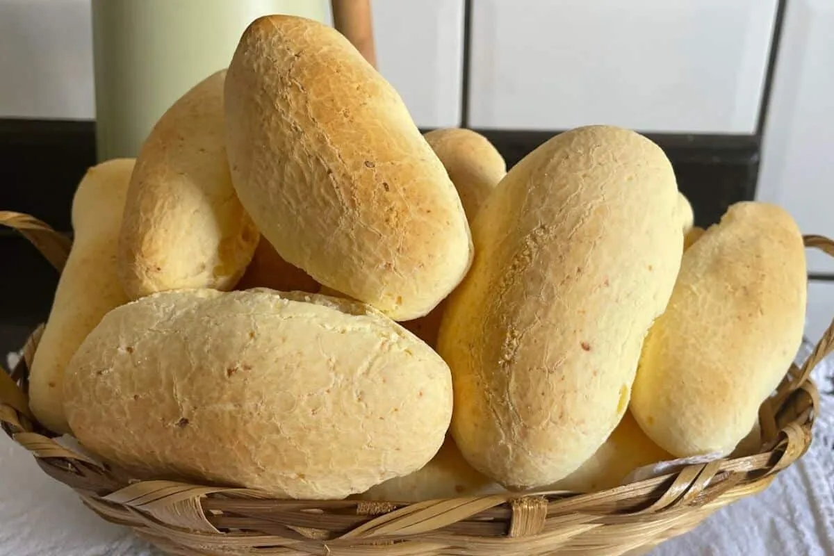 Biscoito de polvilho com creme de leite da vovó que fica per