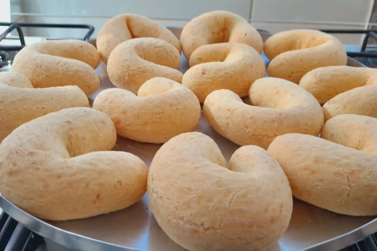 Biscoito de polvilho com maionese super fácil de fazer para