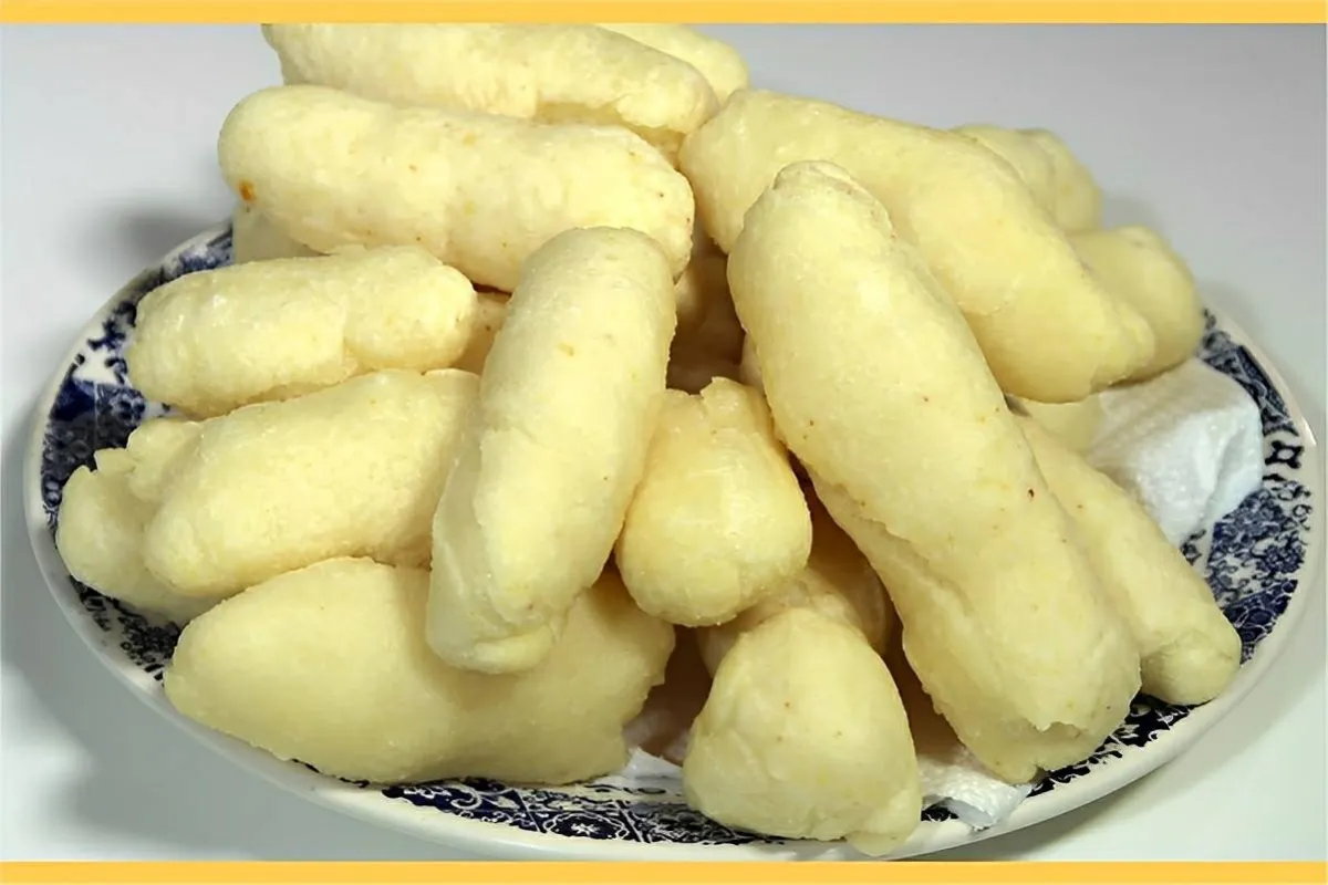 Biscoito de polvilho frito mineiro sem estourar o biscoito m