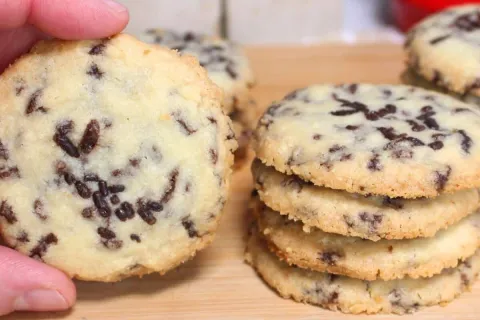 Biscoito formigueiro que derrete na boca de tão macio, com b