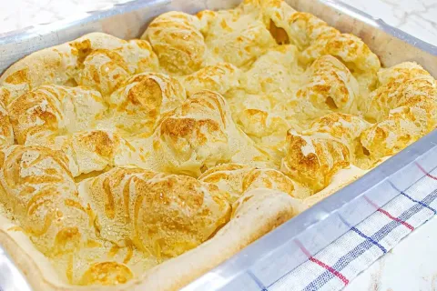 Biscoito montanha russa de polvilho com poucos ingredientes 