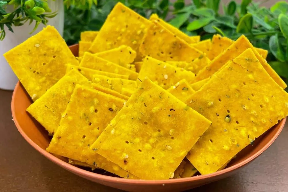 Biscoito salgado sem glúten feito também sem leite e sem ovo