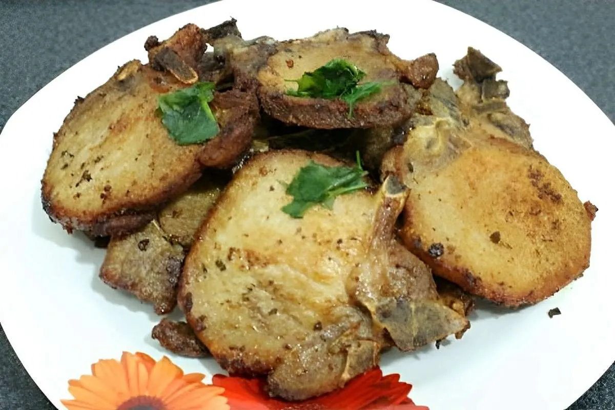 Bisteca suína de um jeito fácil e delicioso para o seu almoç