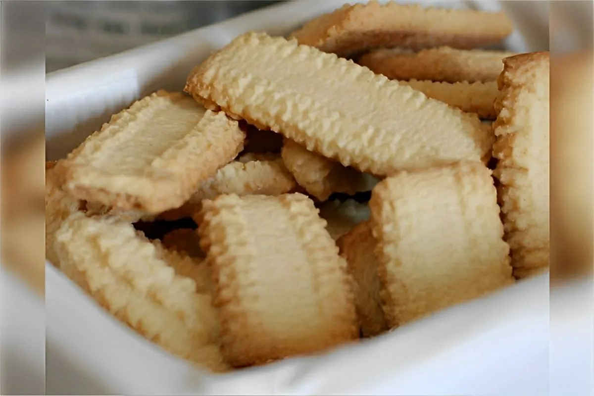 Bolacha caseira amanteigada deliciosa para o seu café ou par
