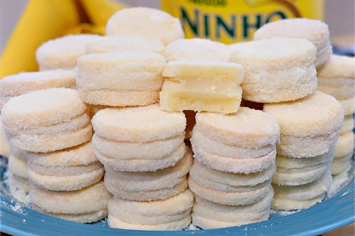 Bolachinha amanteigada de leite ninho delicadeza e sabor em