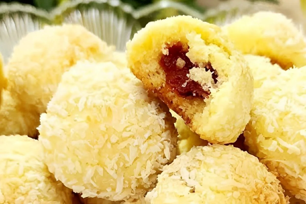 Bolachinha de coco com goiabada que derrete na boca perfeita