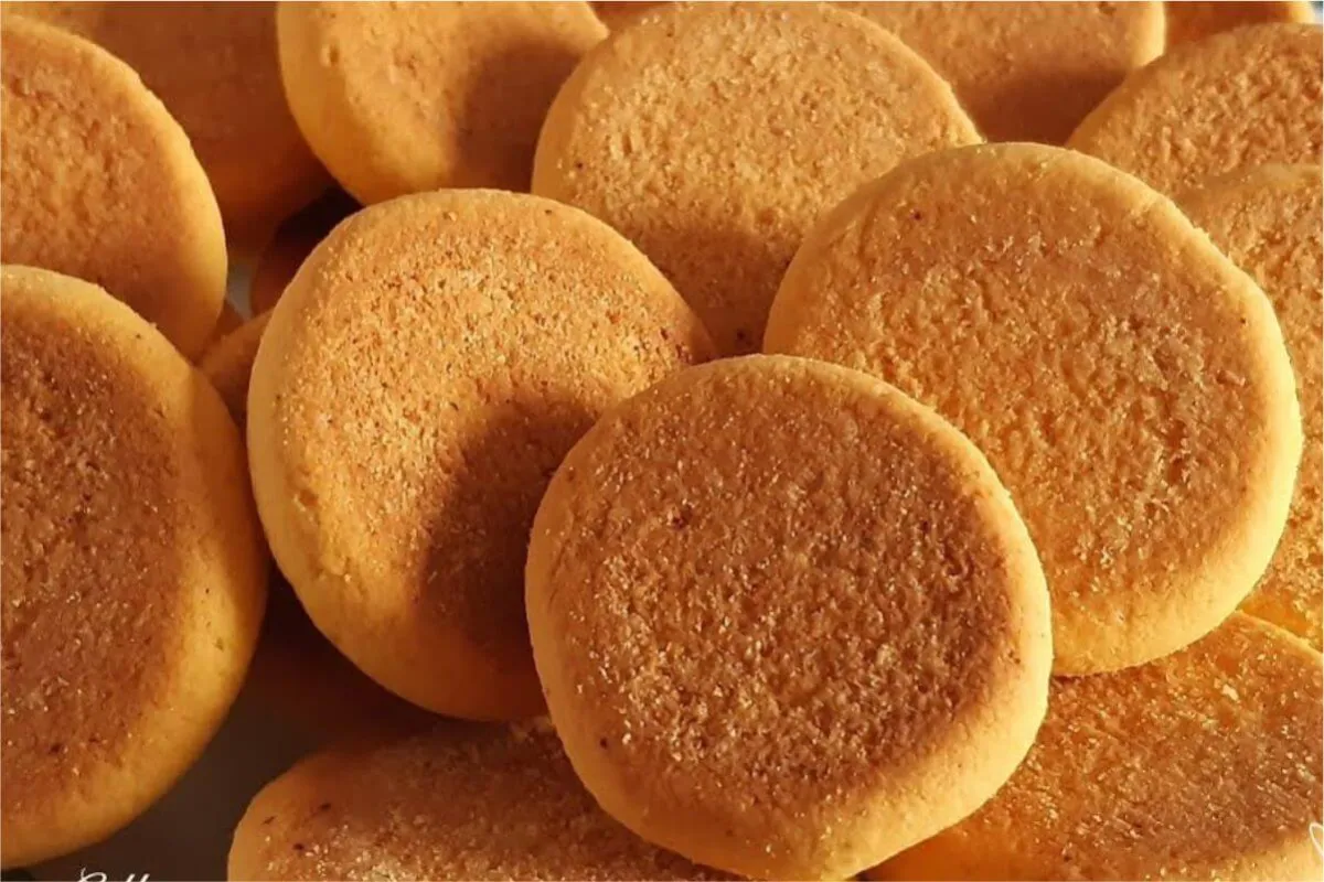 Bolachinha de fubá crocante e deliciosa sem farinha de trigo