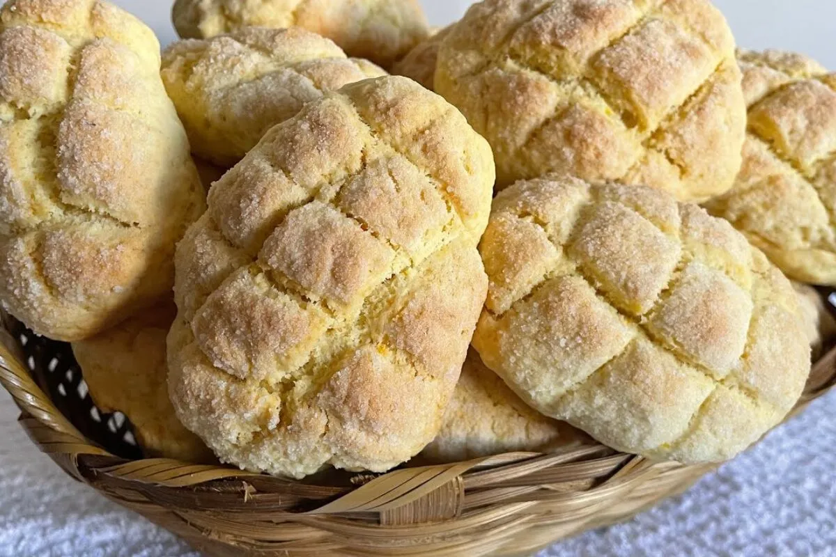 Bolachinha de laranja perfumada, crocante por fora e tão mac