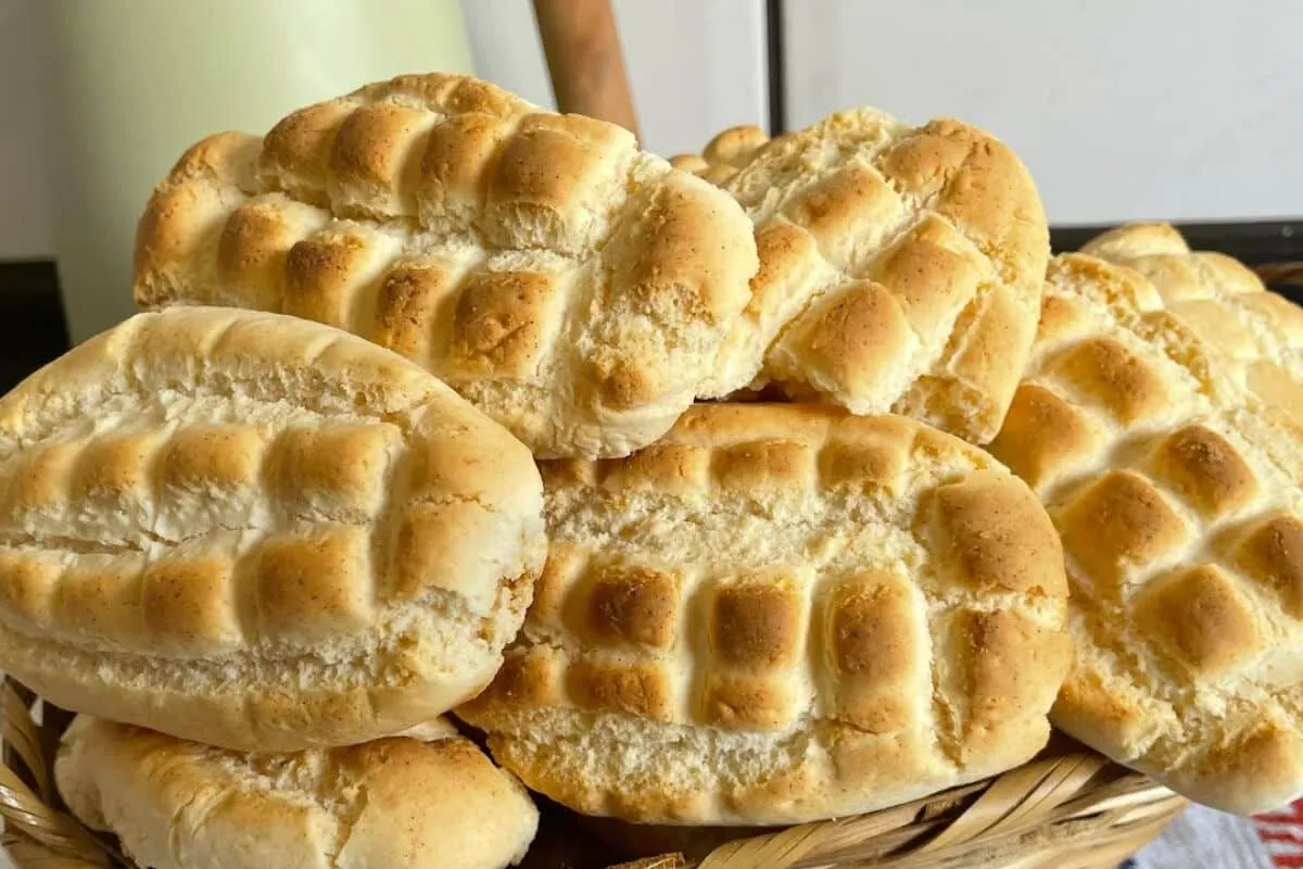 Bolachinha de leite condensado que derrete na boca e é perfe